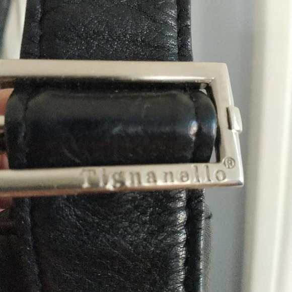 Tignanello Black Pebble Leather Shoulder Bag - Picture 4 of 14